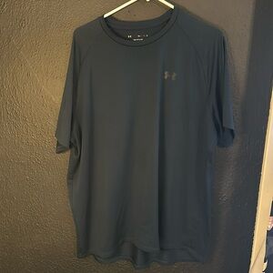 2xl Under Armour tech t shirt